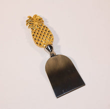 Load image into Gallery viewer, Golden Pineapple Set of 3 Cheese Knives