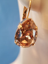 Load image into Gallery viewer, B-JWLD Gold Faceted Golden Pear Shaped Crystal Earrings
