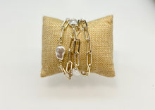 Load image into Gallery viewer, Paper Clip Link Bracelet with Freshwater Pearl Accents (Gold Finish)