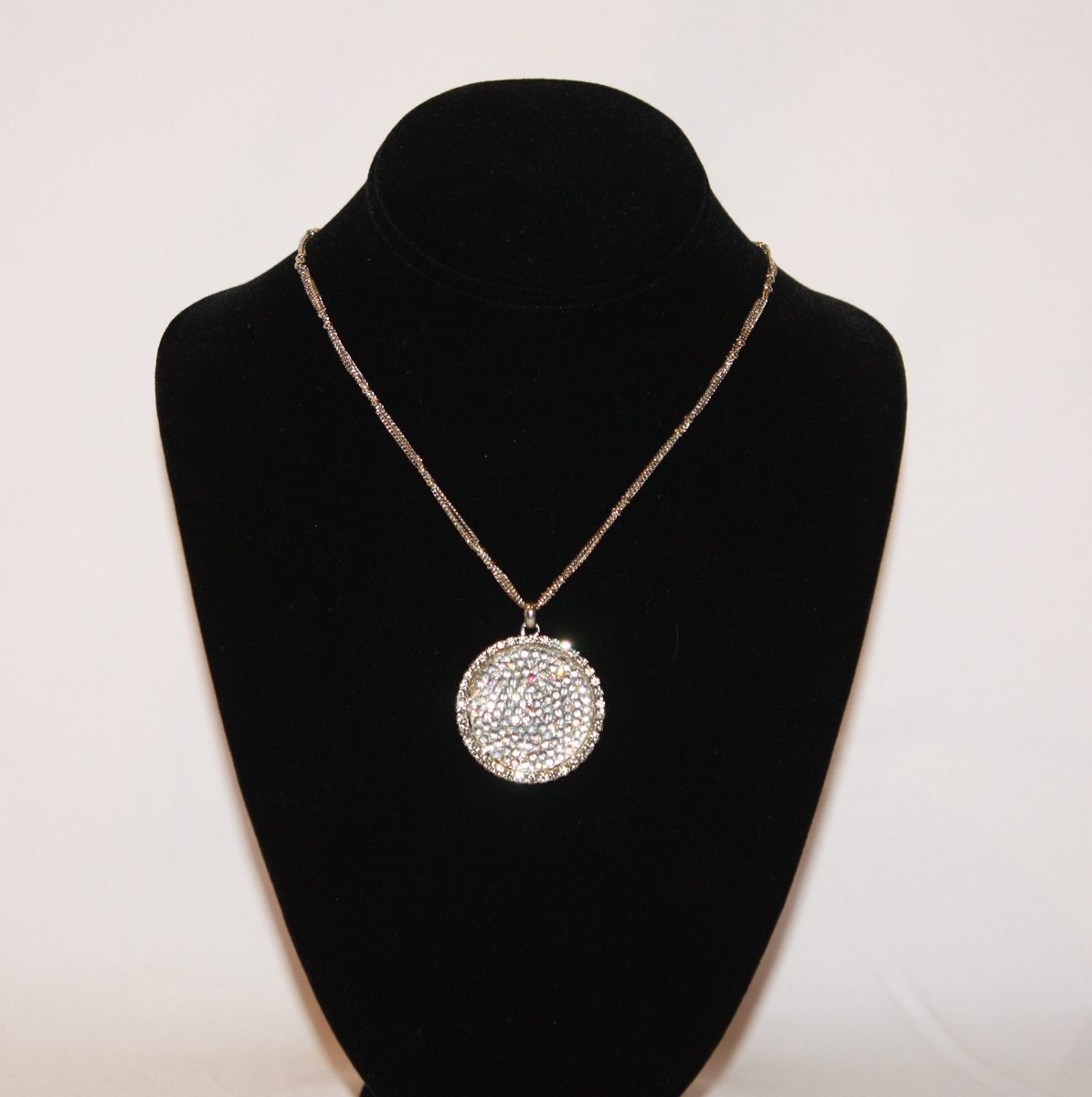 B-JWLD Large Silver Pendant Necklace