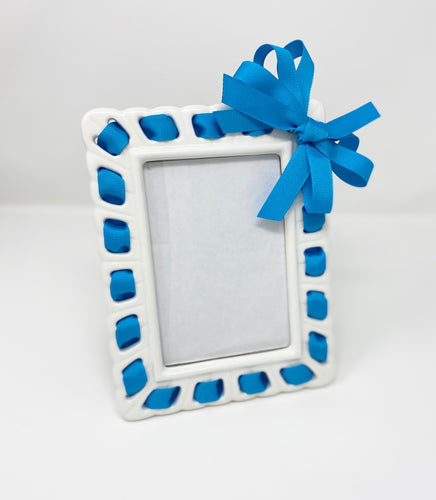 Prissy Plates Frame with Blue Ribbon